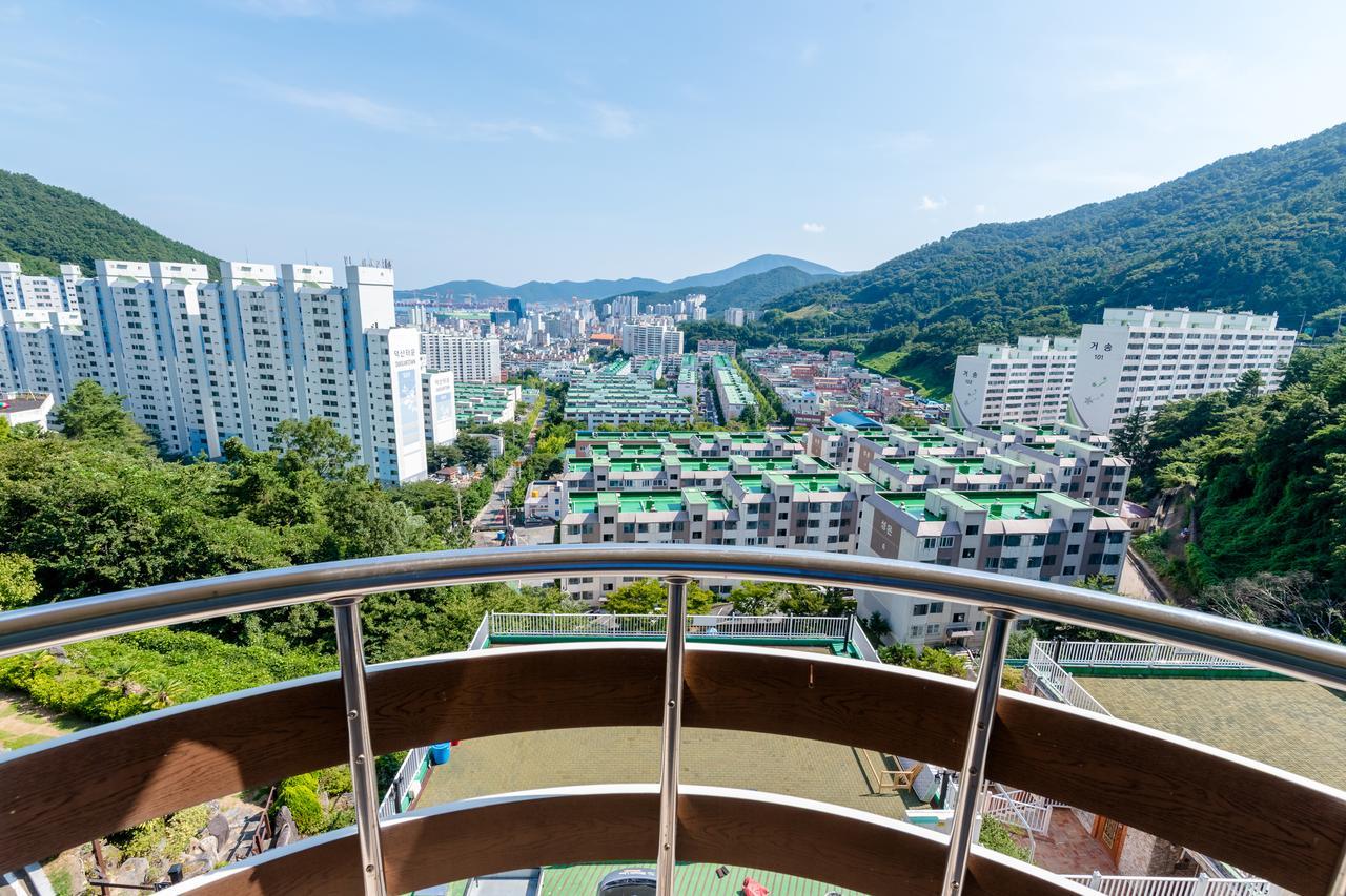 Home Fourest Resort Geoje Exterior foto