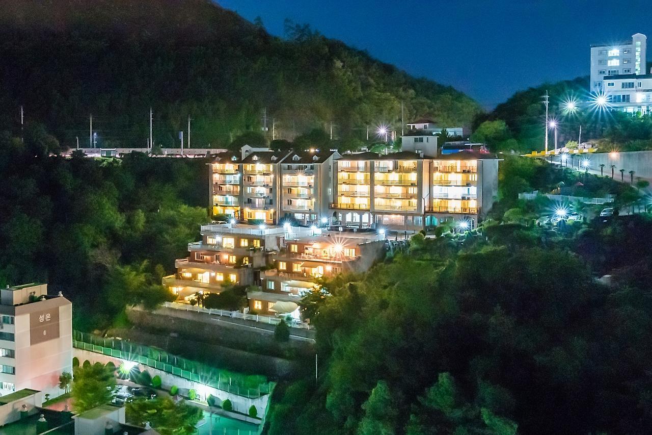 Home Fourest Resort Geoje Exterior foto
